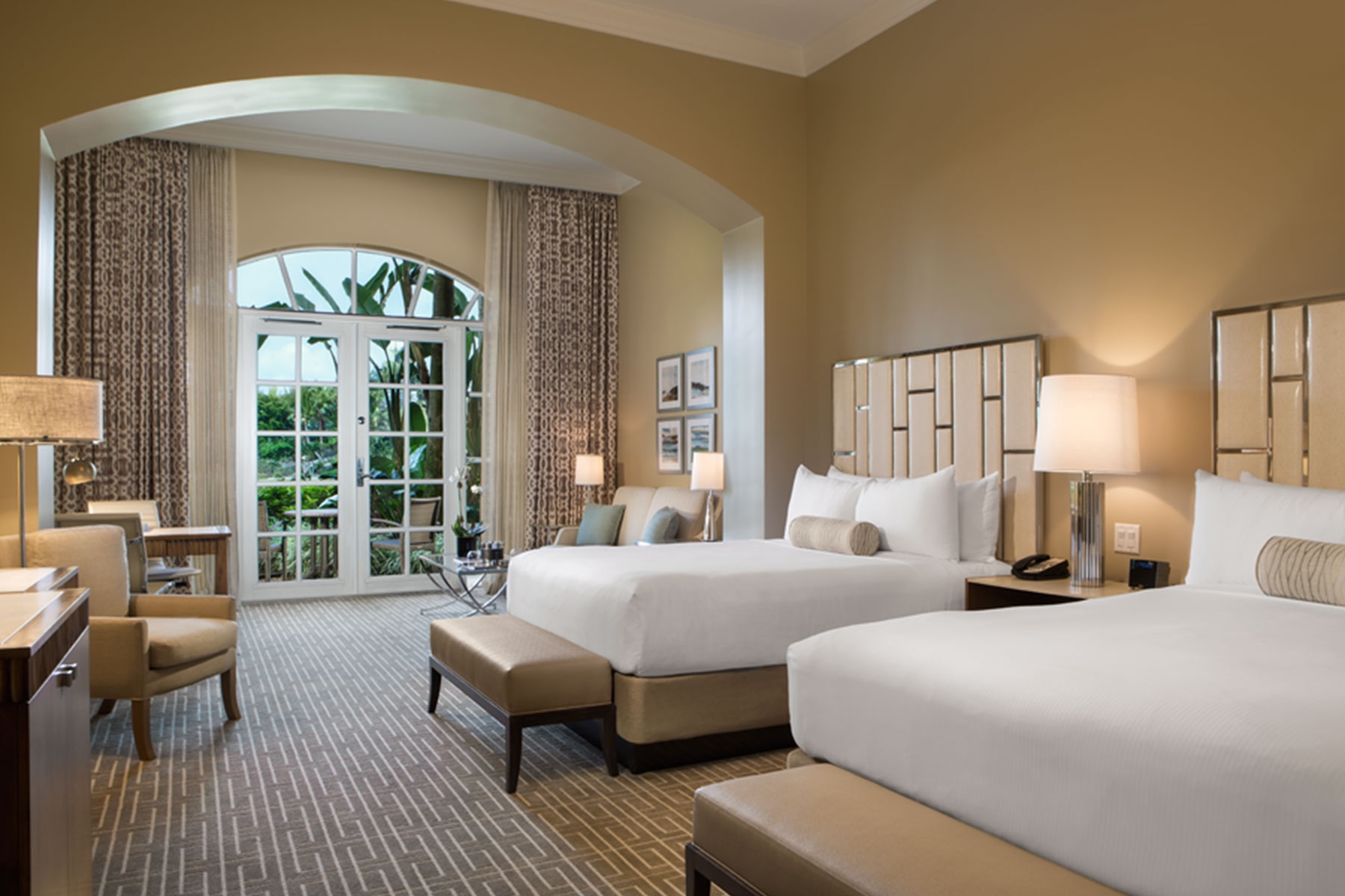 cTurnberry-Resort-miami-guestroom