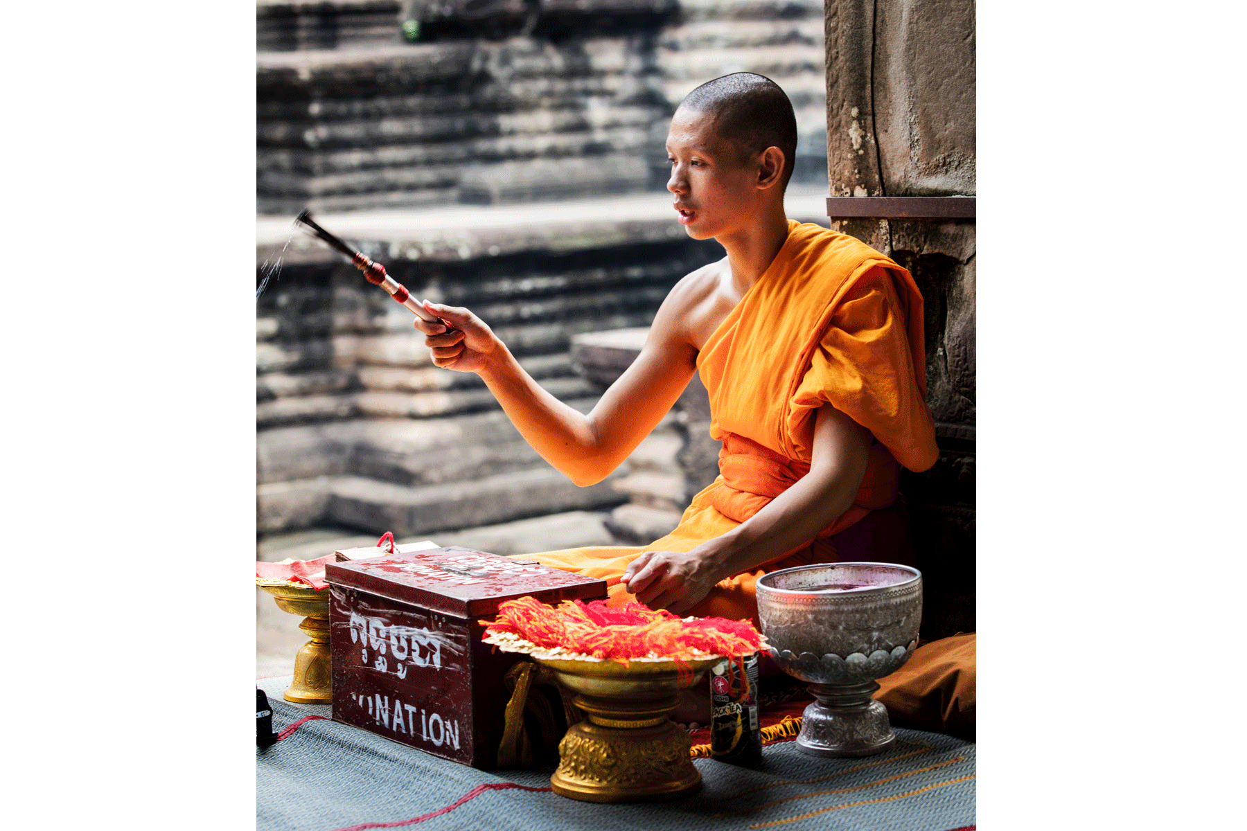 ceremony-buddhist-monk-cambodia